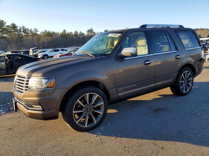 LINCOLN NAVIGATOR 2017 with VIN 5LMJJ2LT5HEL00143 - Photo from auction