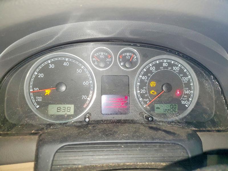 Photo 9 from auction – 2004 VOLKSWAGEN PASSAT GLS with VIN WVWVD63B44E181946