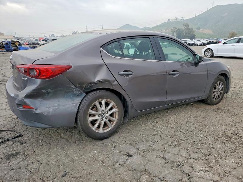 Photo 3 from auction – 2018 MAZDA 3 SPORT with VIN 3MZBN1U76JM239118