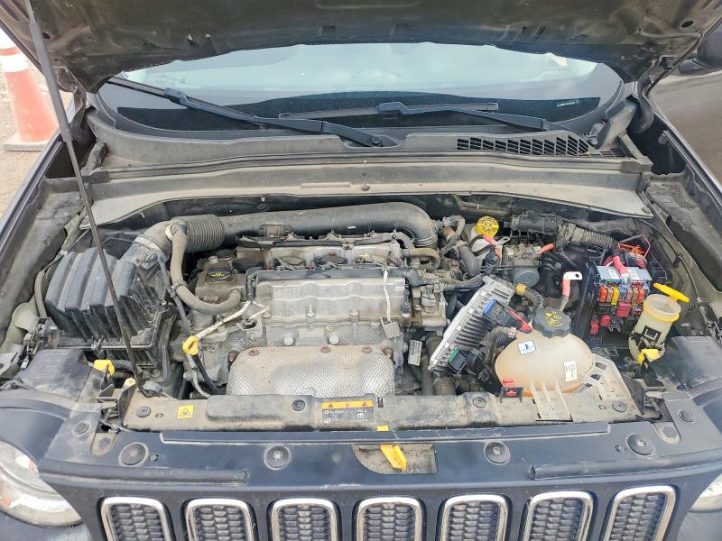 Photo 11 from auction – 2017 JEEP RENEGADE L with VIN ZACCJABB1HPG45552