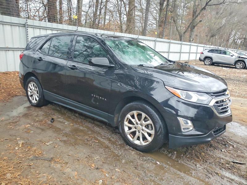 Photo 4 from auction – 2019 CHEVROLET EQUINOX LS with VIN 2GNAXHEV1K6141891