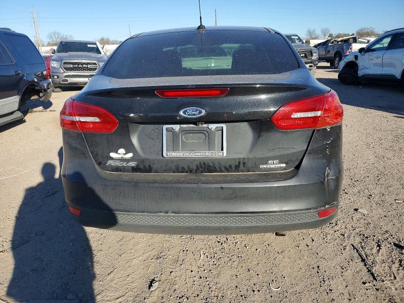 Photo 6 from auction – 2015 FORD FOCUS SE with VIN 1FADP3F29FL233590