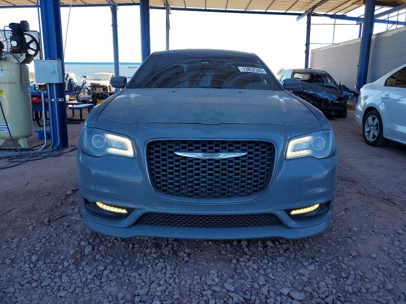 Photo 5 from auction – 2018 CHRYSLER 300 S with VIN 2C3CCABTXJH223052