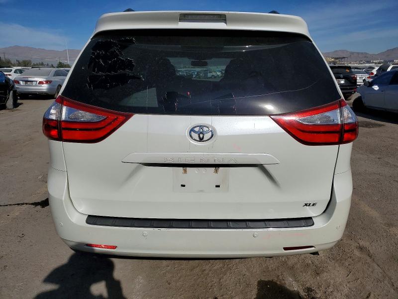 Photo 6 from auction – 2017 TOYOTA SIENNA XLE with VIN 5TDYZ3DC1HS839341