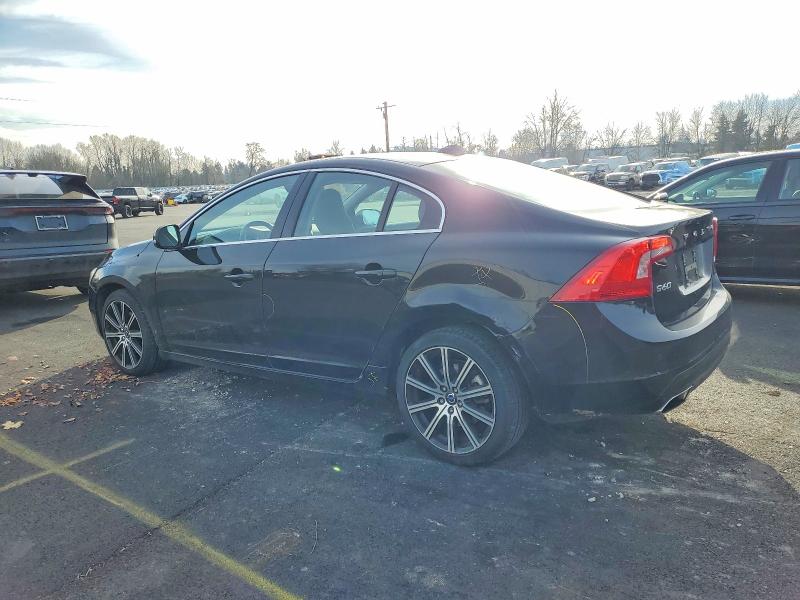 Photo 2 from auction – 2015 VOLVO S60 PREMIE with VIN YV126MFK6F1356540