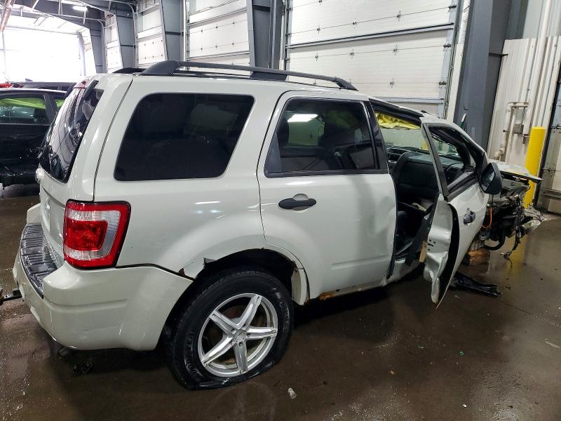 Zdjęcie 3 z aukcji – 2009 FORD ESCAPE z VIN 1FMCU93G59KC98329