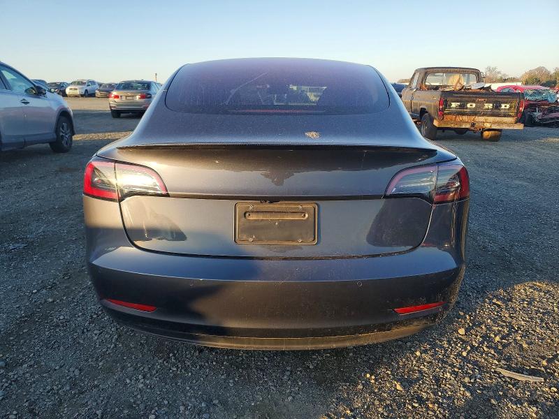 Photo 6 from auction – 2018 TESLA MODEL 3 with VIN 5YJ3E1EA0JF023724