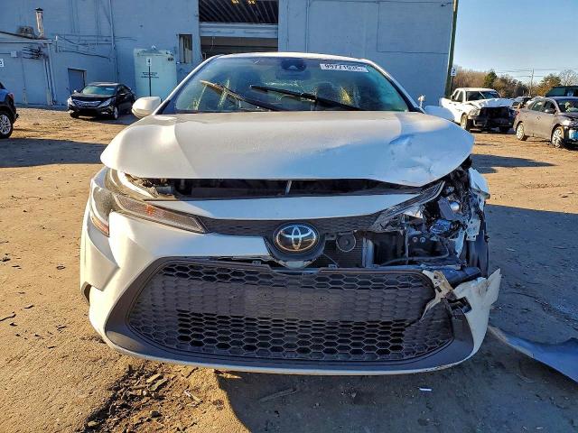 Photo 5 from auction – 2020 TOYOTA COROLLA LE with VIN JTDEPRAE8LJ020298