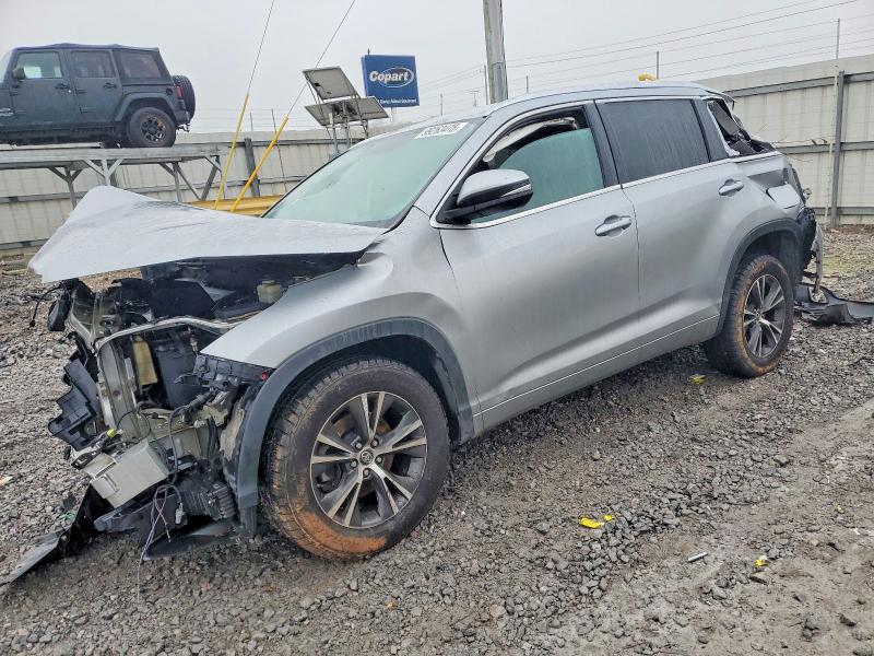 TOYOTA HIGHLANDER 2016 with VIN 5TDKKRFH5GS502210 - Photo from auction