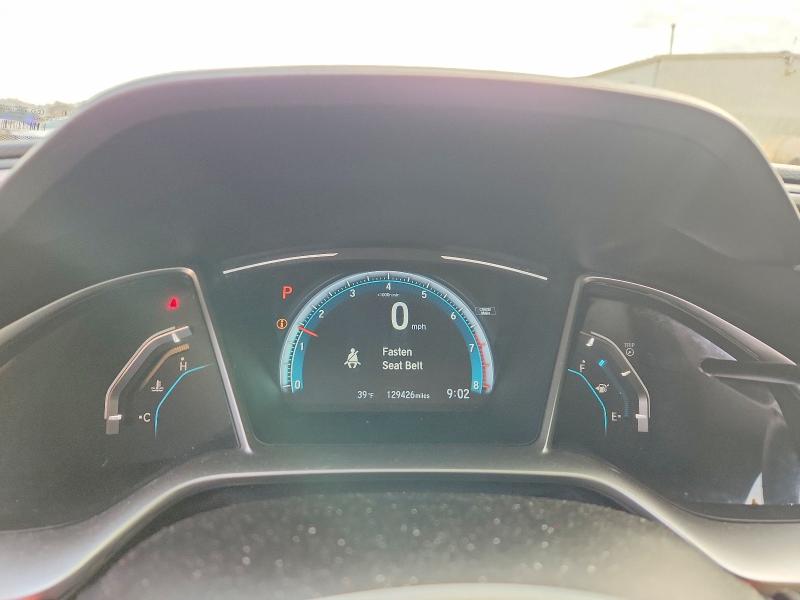 Photo 9 from auction – 2017 HONDA CIVIC EX with VIN 19XFC2F78HE010196