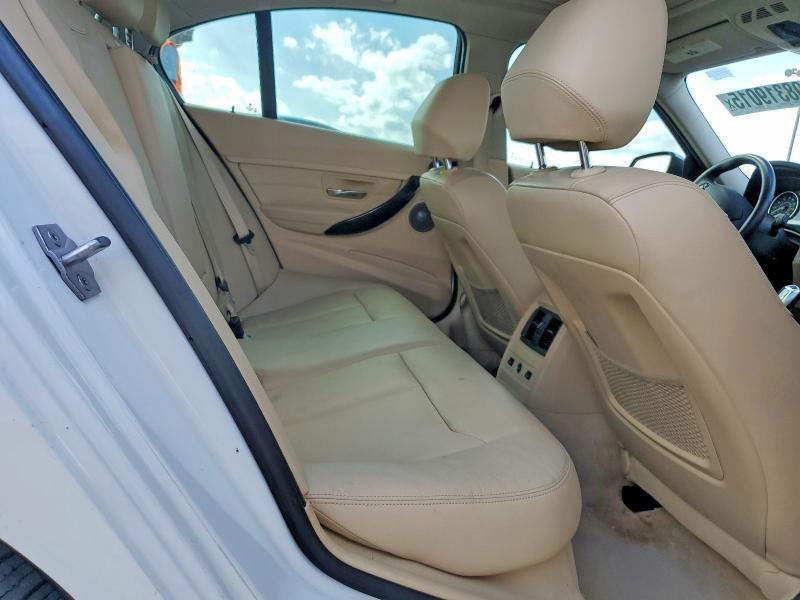 Photo 10 from auction – 2014 BMW 328 XI with VIN WBA3B3C55EJ982218