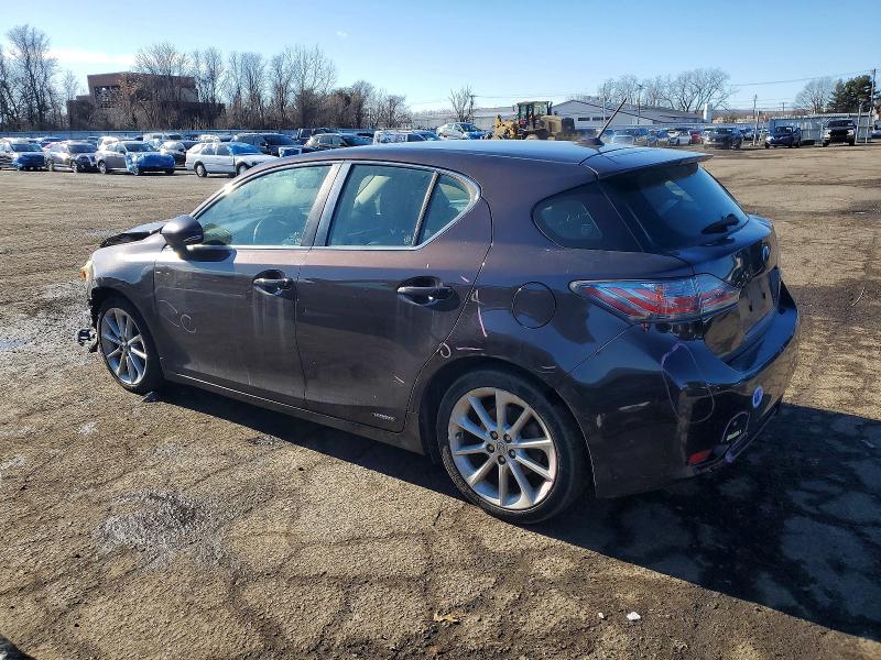 Photo 2 from auction – 2013 LEXUS CT 200 with VIN JTHKD5BH2D2126060