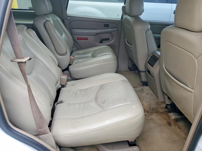 Photo 11 from auction – 2005 GMC YUKON with VIN 1GKEC13T75J255243