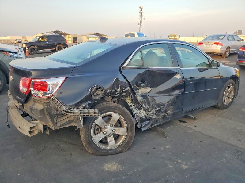 Photo 3 from auction – 2014 CHEVROLET MALIBU with VIN 1G11B5SL0EF242030