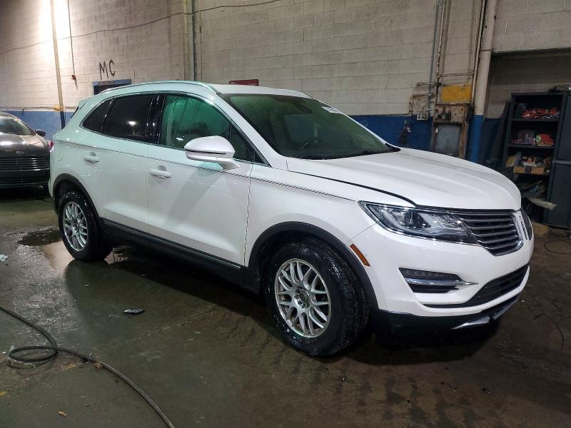 Photo 4 from auction – 2015 LINCOLN MKC with VIN 5LMTJ2AHXFUJ45759