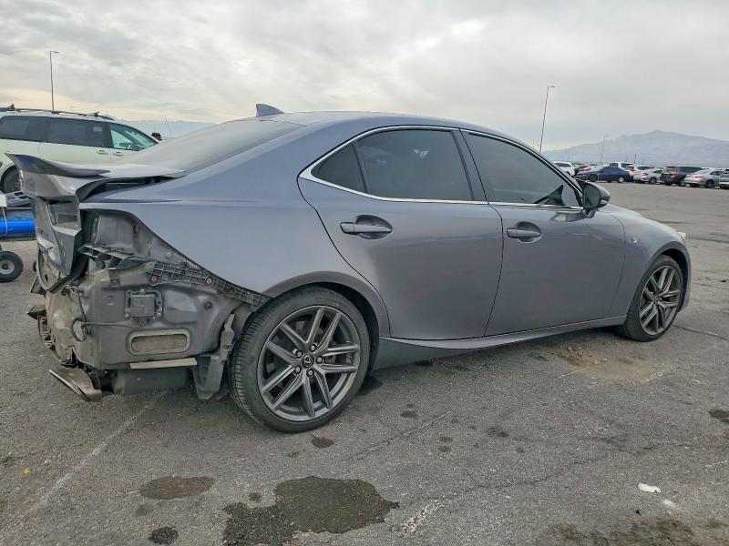 Photo 3 from auction – 2017 LEXUS IS with VIN JTHBA1D28H5044798
