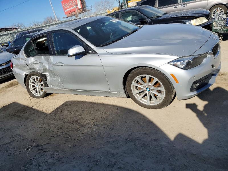 Photo 4 from auction – 2016 BMW 320 with VIN WBA8E1G5XGNU10908