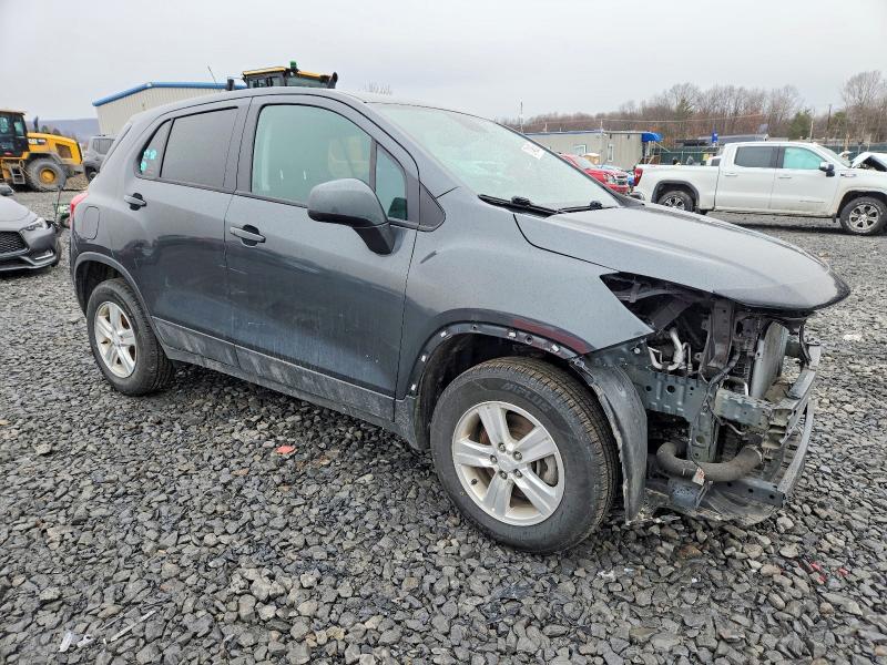 Photo 4 from auction – 2020 CHEVROLET TRAX LS with VIN 3GNCJNSB4LL196576