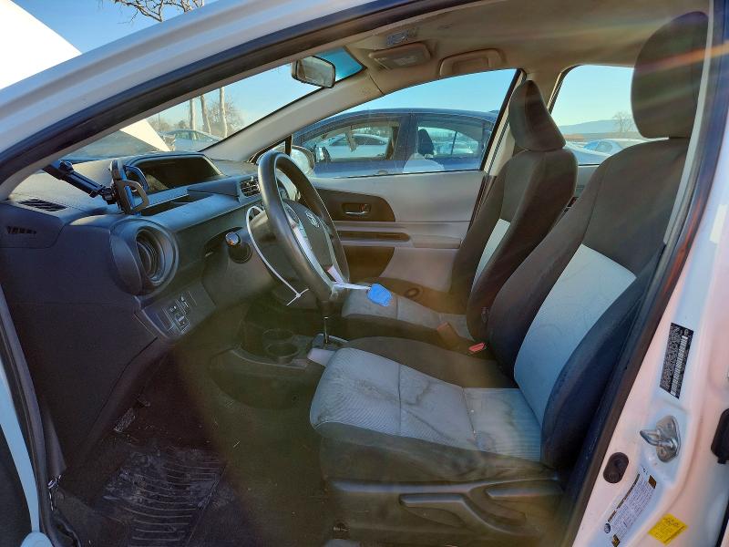 Photo 7 from auction – 2013 TOYOTA PRIUS C with VIN JTDKDTB39D1542932