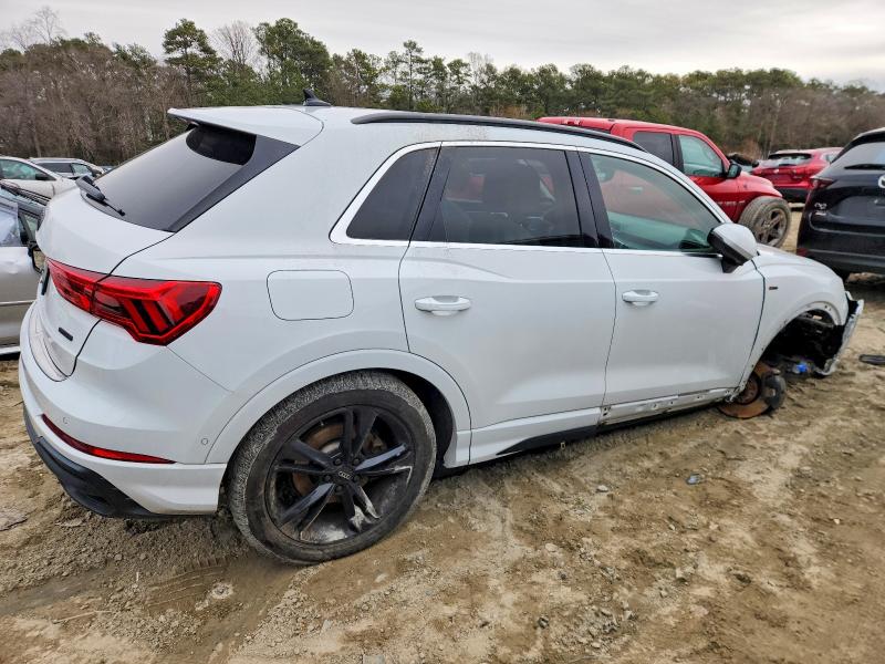 Photo 3 from auction – 2021 AUDI Q3 PREMIUM with VIN WA1EECF38M1035602