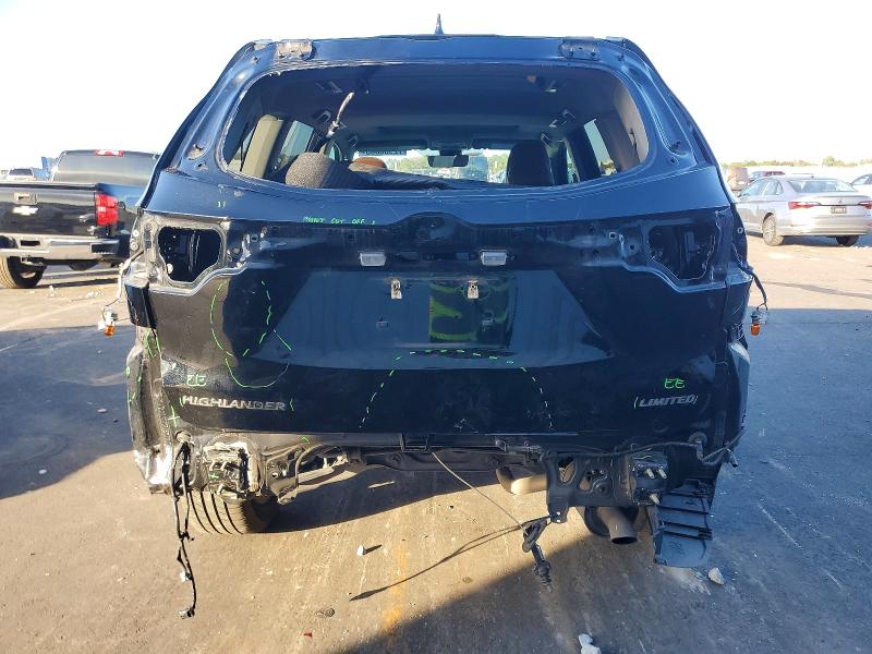 Photo 6 from auction – 2017 TOYOTA HIGHLANDER with VIN 5TDYZRFH1HS213493