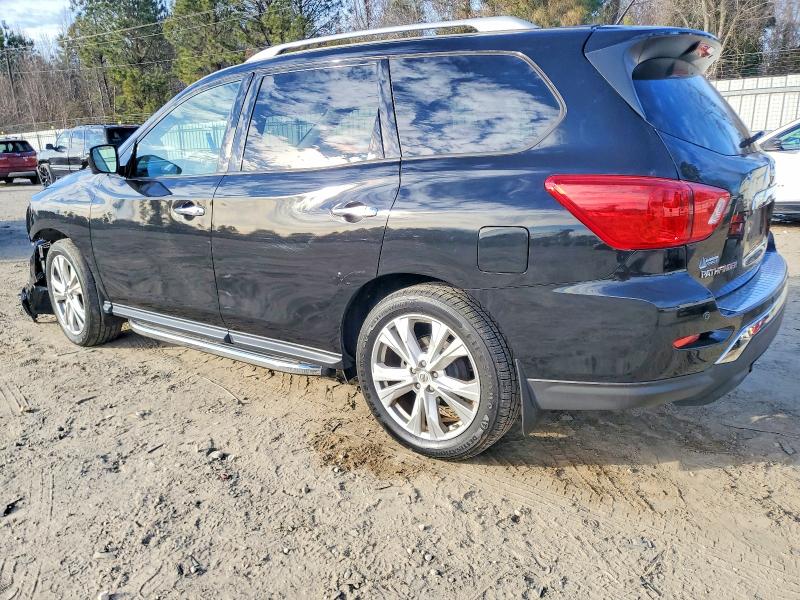 Photo 2 from auction – 2018 NISSAN PATHFINDER with VIN 5N1DR2MM6JC652696