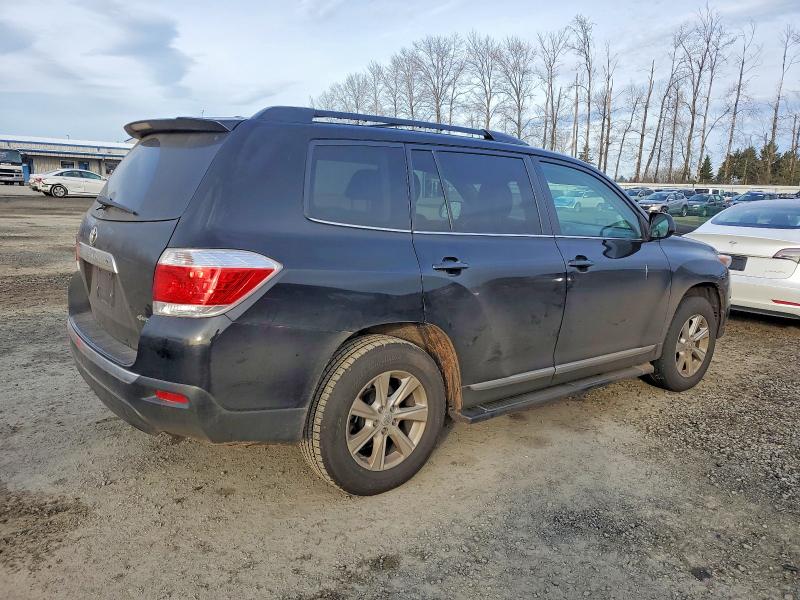 Photo 3 from auction – 2012 TOYOTA HIGHLANDER with VIN 5TDBK3EH5CS101734