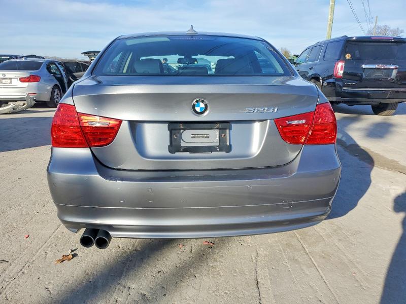 Photo 6 from auction – 2011 BMW 328 XI with VIN WBAPK7C54BA772178