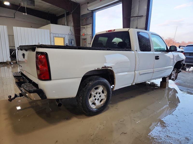 Photo 3 from auction – 2006 CHEVROLET SILVERADO with VIN 1GCEC19Z06Z225219