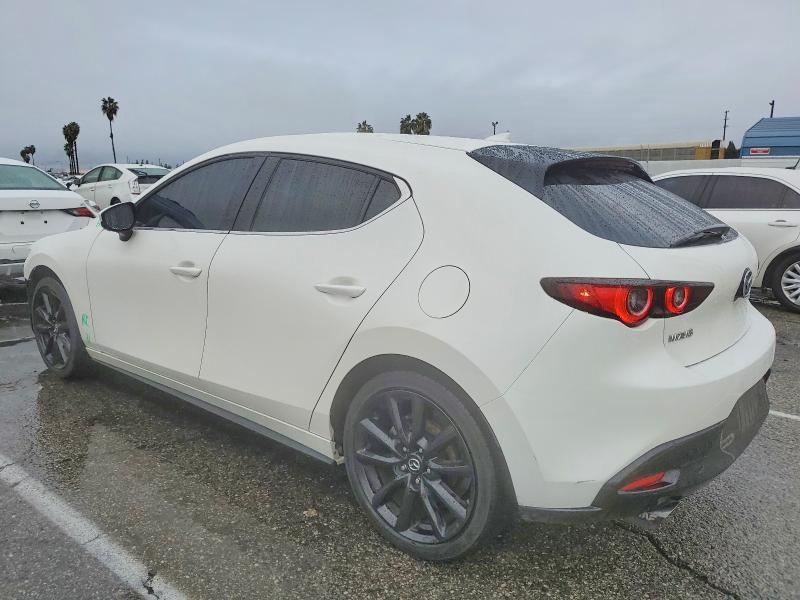 Photo 2 from auction – 2022 MAZDA 3 PREMIUM with VIN JM1BPAML7N1504478
