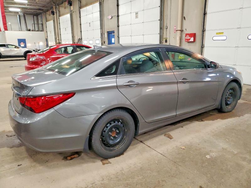 Photo 3 from auction – 2013 HYUNDAI SONATA with VIN 5NPEB4AC8DH548661