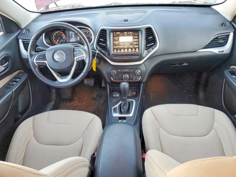 Photo 8 from auction – 2017 JEEP CHEROKEE 4 with VIN 1C4PJMCS6HW524908