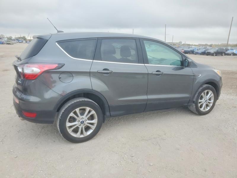 Photo 3 from auction – 2017 FORD ESCAPE SE with VIN 1FMCU9GD4HUA07757