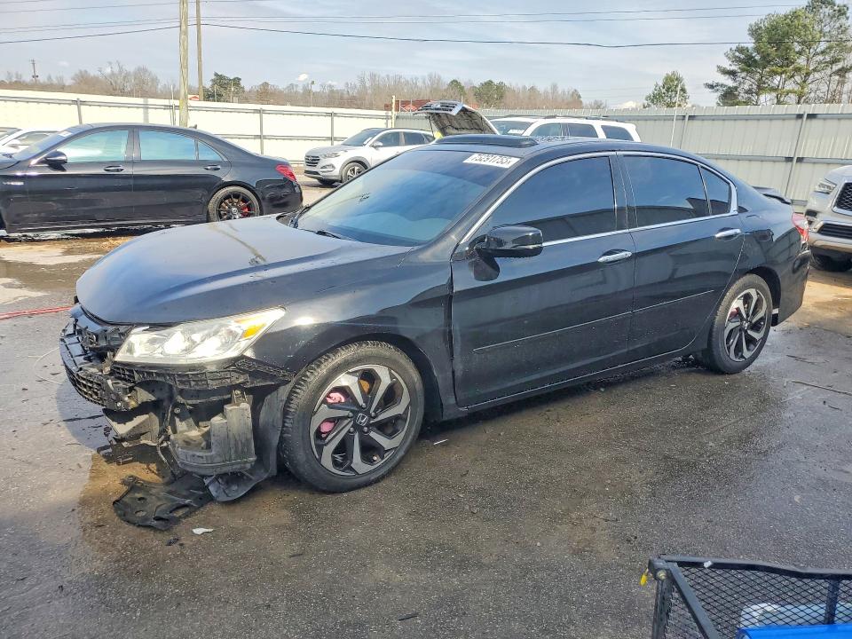 HONDA ACCORD EXL 2016 with VIN 1HGCR3F83GA034862 - Photo from auction