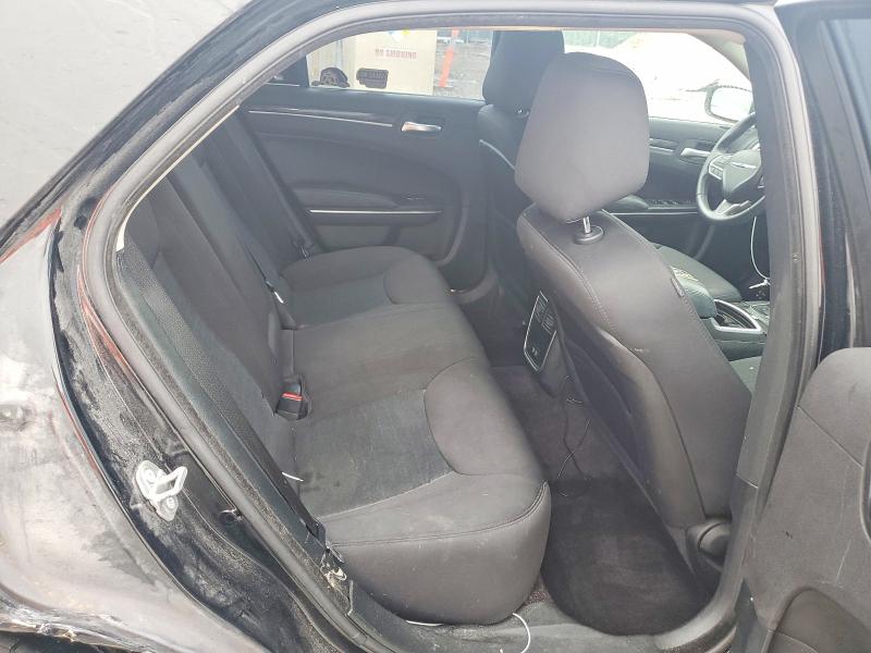 Photo 10 from auction – 2018 CHRYSLER 300 TOURIN with VIN 2C3CCAAG9JH253714