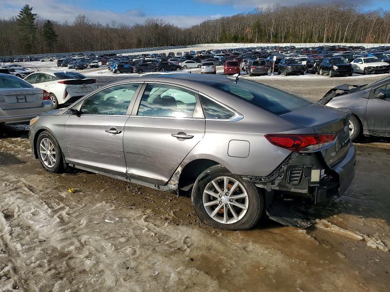 Photo 2 from auction – 2018 HYUNDAI SONATA SE with VIN 5NPE24AF9JH710030