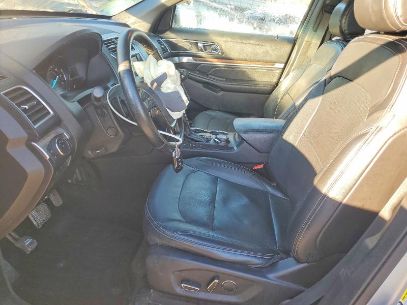 Photo 7 from auction – 2017 FORD EXPLORER L with VIN 1FM5K8F88HGB80435