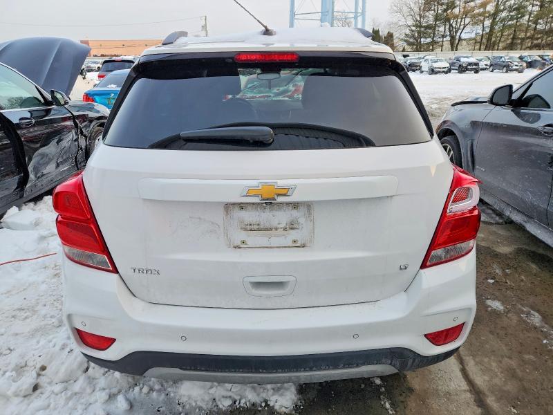 Photo 6 from auction – 2019 CHEVROLET TRAX 1LT with VIN 3GNCJLSB0KL343253