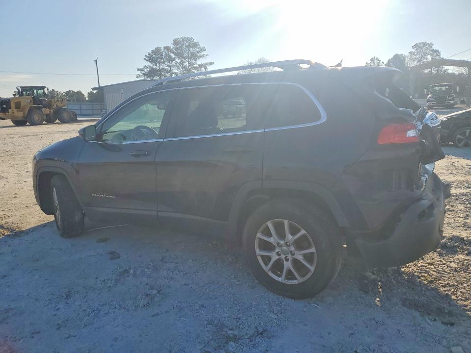 Photo 2 from auction – 2015 JEEP CHEROKEE with VIN 1C4PJLCB9FW561295