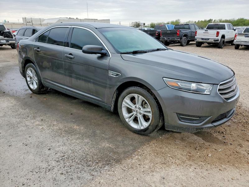 Photo 4 from auction – 2015 FORD TAURUS SEL with VIN 1FAHP2E87FG207242