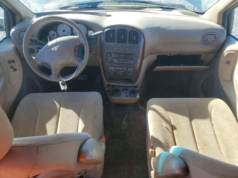 Photo 8 from auction – 2002 CHRYSLER TOWN & COU with VIN 2C4GP44342R513024