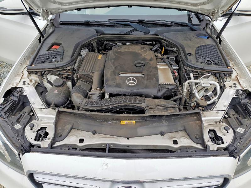 Photo 11 from auction – 2017 MERCEDES-BENZ E 300 with VIN WDDZF4JB0HA151851