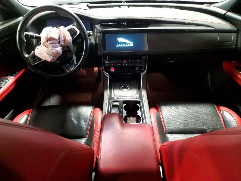 Photo 8 from auction – 2018 JAGUAR XF S with VIN SAJBM2FV4JCY67317