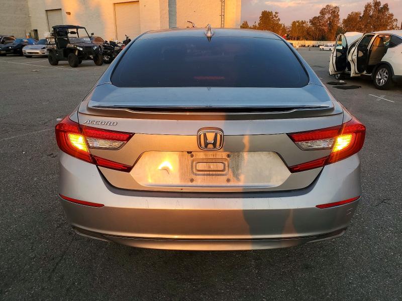 Photo 6 from auction – 2018 HONDA ACCORD LX with VIN 1HGCV1F17JA123750