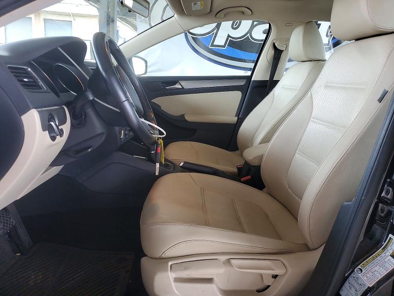 Photo 7 from auction – 2018 VOLKSWAGEN JETTA SE with VIN 3VWDB7AJ9JM257150
