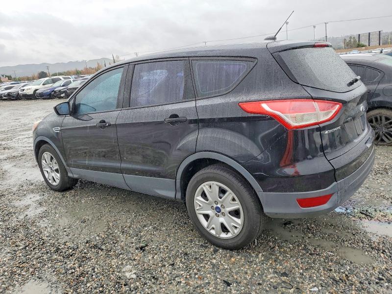 Photo 2 from auction – 2016 FORD ESCAPE S with VIN 1FMCU0F72GUA12073