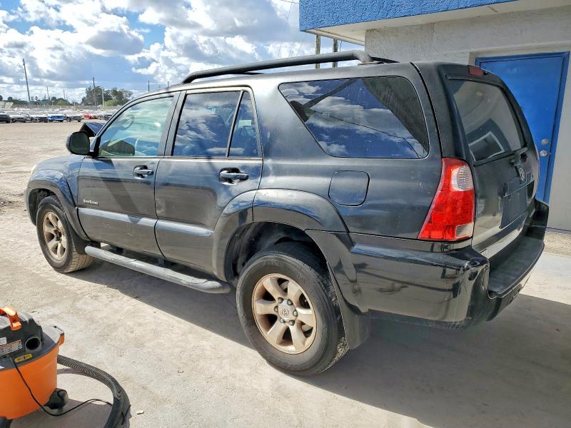 Photo 2 from auction – 2006 TOYOTA 4RUNNER SR with VIN JTEZU14R268045456