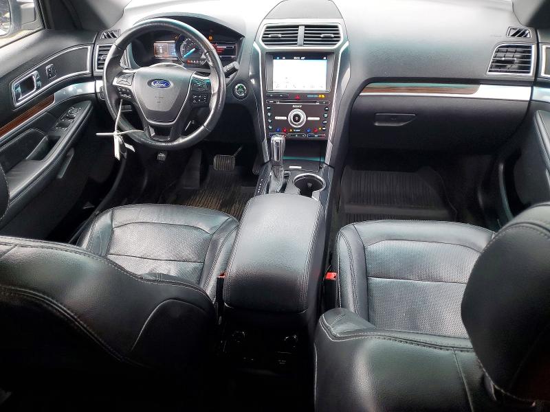 Photo 8 from auction – 2017 FORD EXPLORER L with VIN 1FM5K8F84HGB11855