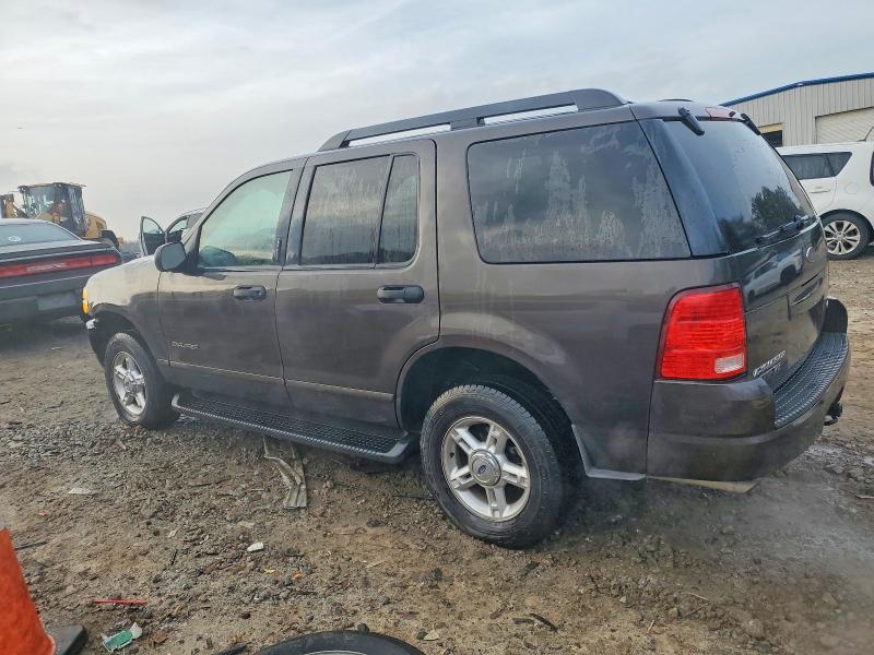 Photo 2 from auction – 2005 FORD EXPLORER X with VIN 1FMZU63K95UA09612