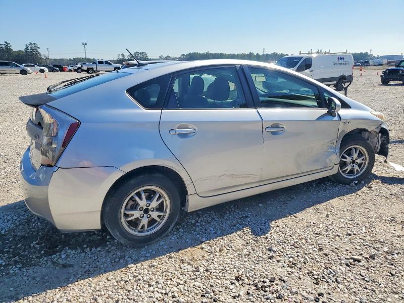 Photo 3 from auction – 2010 TOYOTA PRIUS with VIN JTDKN3DU2A5050590
